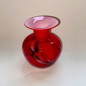 Cased vase in red with abstract designs